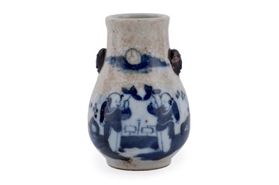 Lot 853 - A small Chinese crackle glaze vase