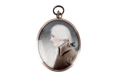 Lot 919 - 18th Century - Portrait of a gentleman | miniature