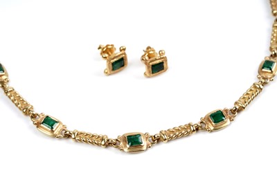Lot 568 - Massimo Maria Melis: an emerald and high carat gold necklace and earrings of classical design