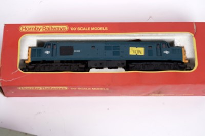 Lot 918 - A part 0-gauge Hornby tinplate clockwork model; and others