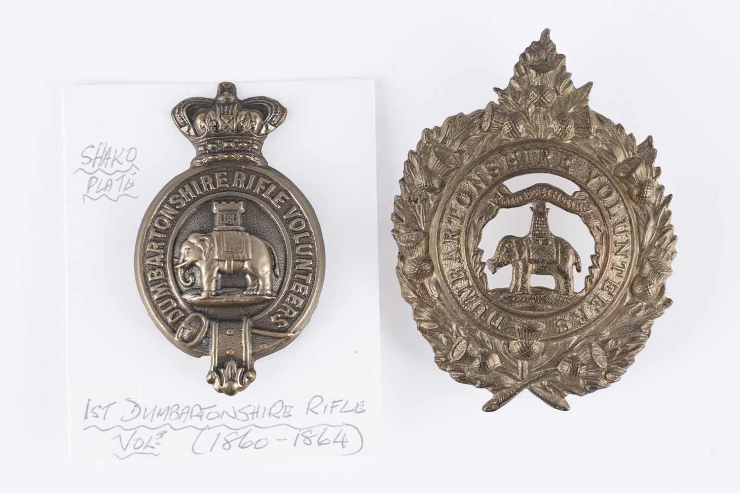 Lot 69 - A 1st Dunbartonshire Rifle Volunteers shako plate; and a pierced cap badge