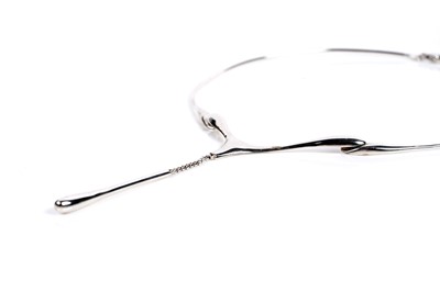 Lot 683 - Lucy Quartermaine: a "One Drop" pattern silver necklace
