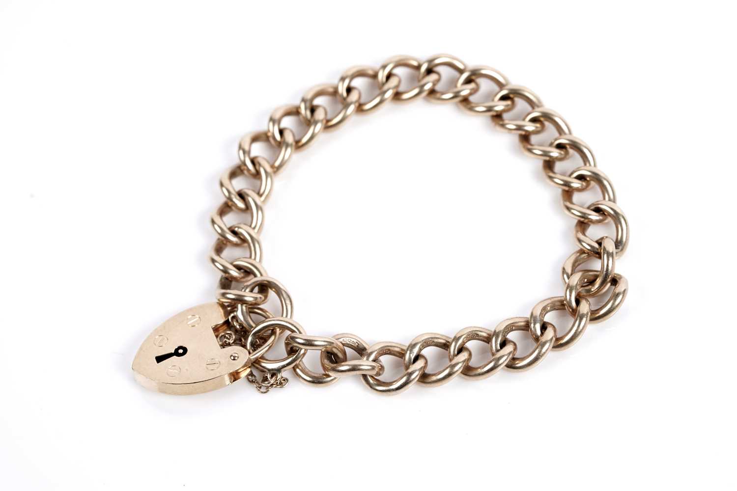 Lot 640 - A 9ct yellow gold chain bracelet