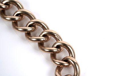 Lot 640 - A 9ct yellow gold chain bracelet