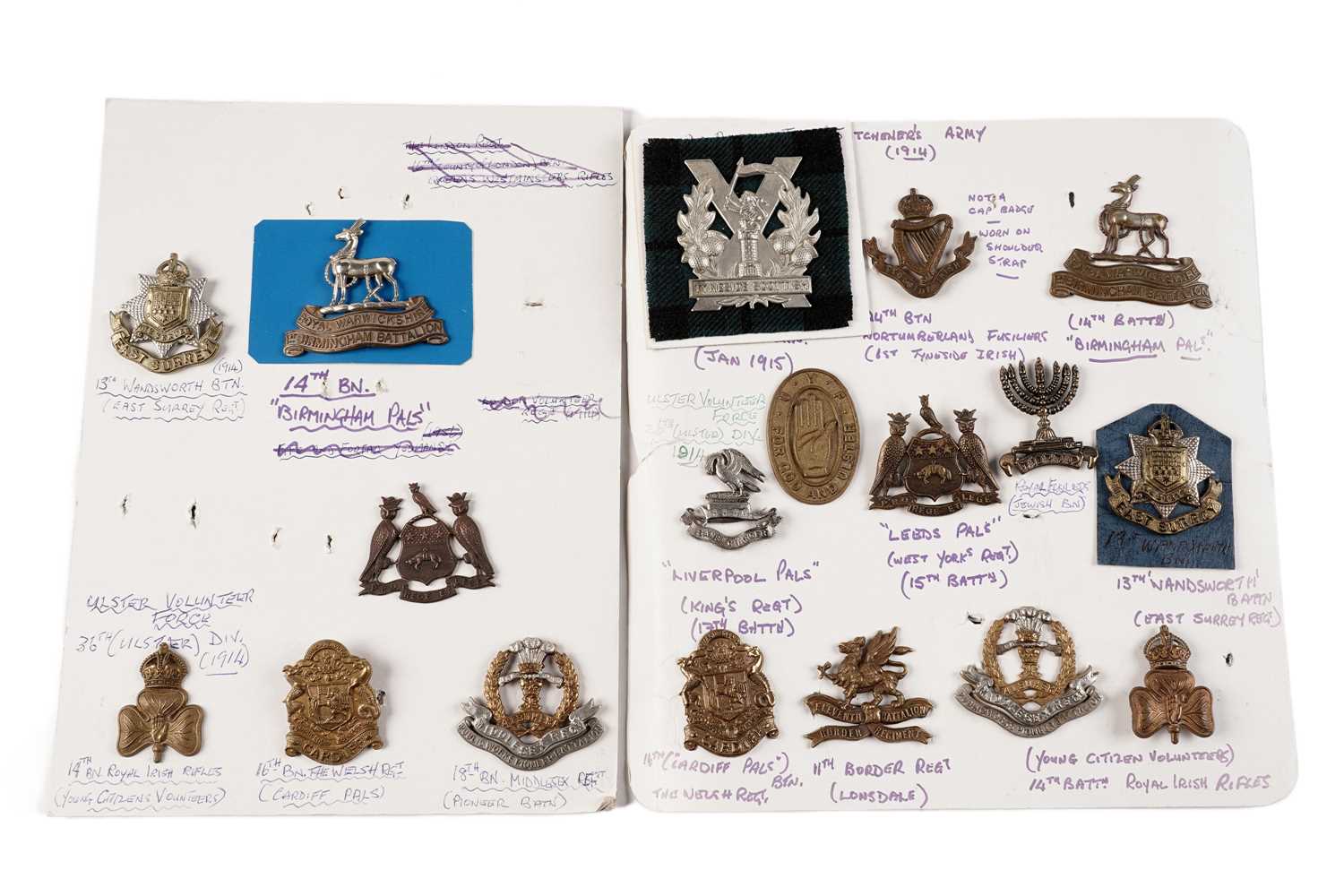 Lot 104 - A good selection of First World War period ‘Kitchener’s Army’ Volunteer Battalion cap badges