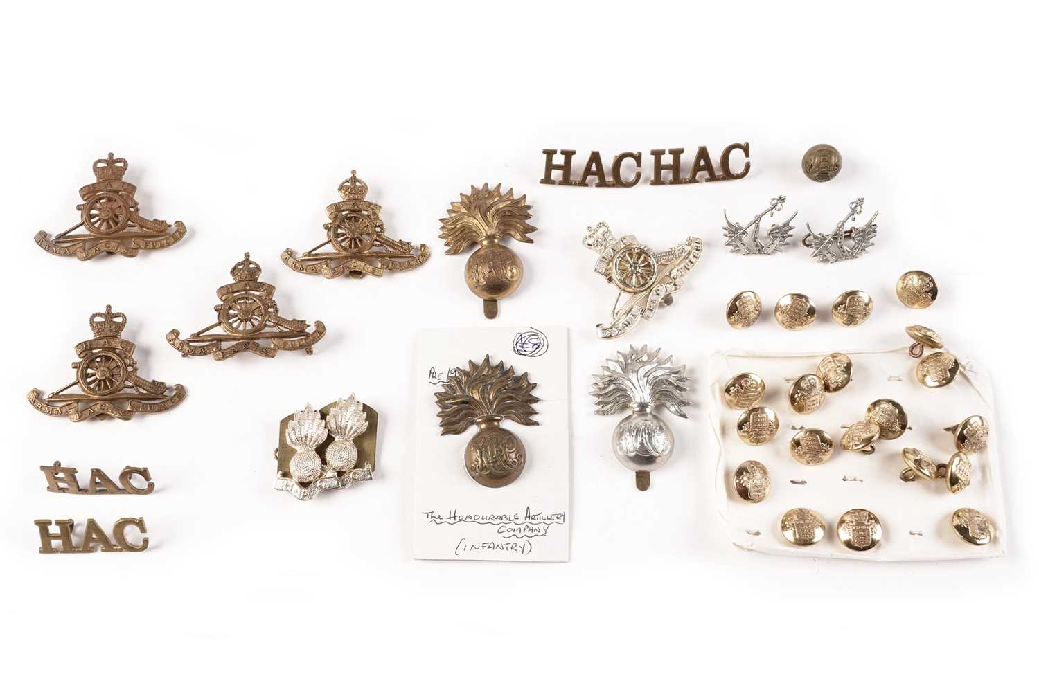 Lot 112 - A selection of cap badges and other items for the Honourable Artillery Company