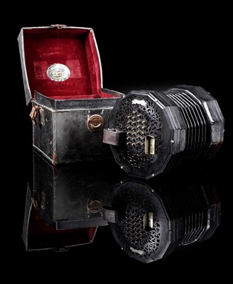 Lot 15 - A Lachenal 'Edeophone' concertina