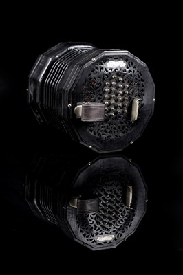 Lot 15 - A Lachenal 'Edeophone' concertina