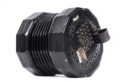 Lot 15 - A Lachenal 'Edeophone' concertina