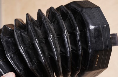 Lot 15 - A Lachenal 'Edeophone' concertina