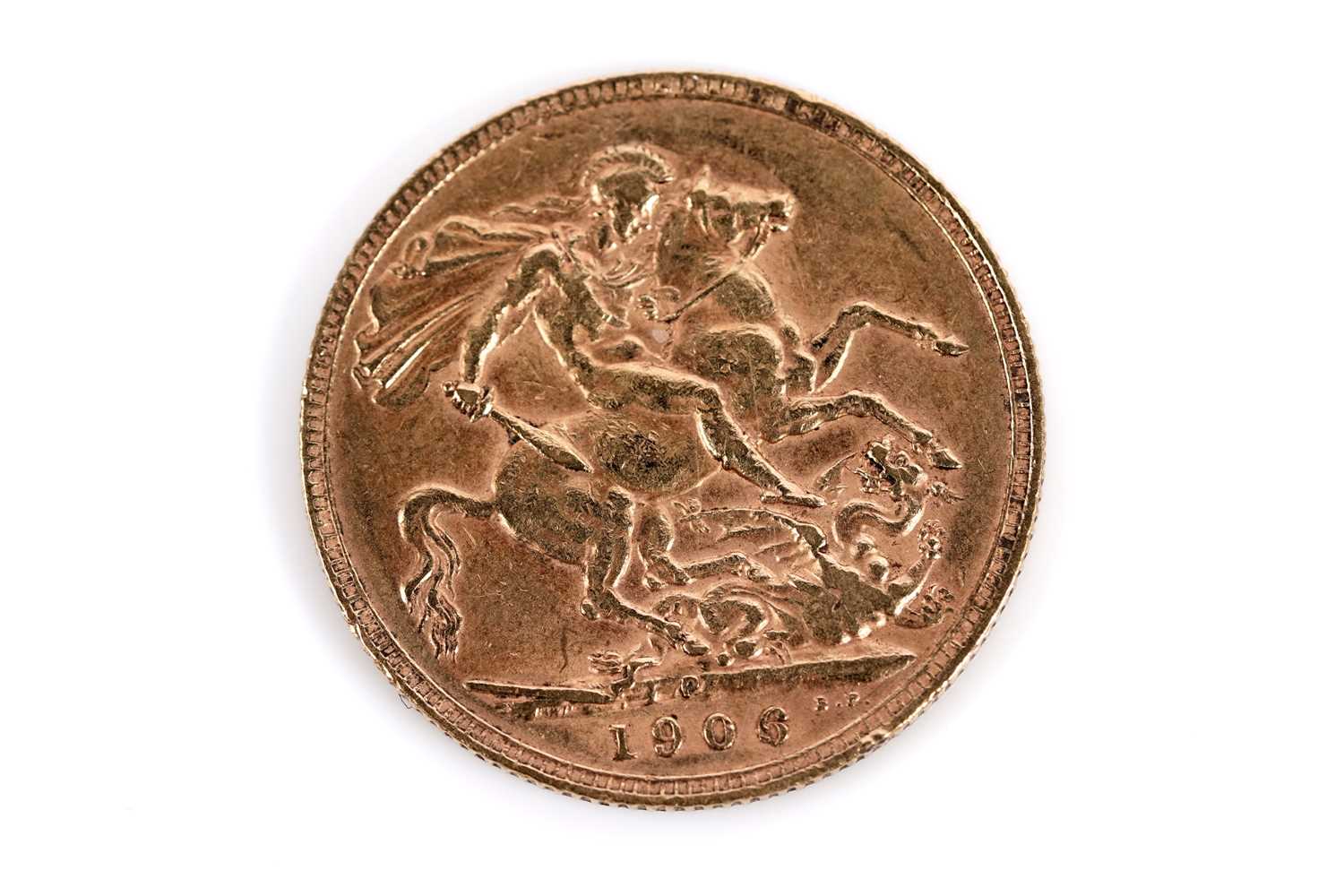 Lot 698 - An Edward VII gold sovereign
