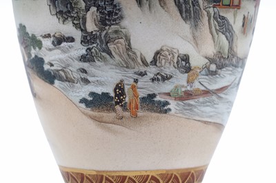 Lot 842 - A Japanese earthenware vase