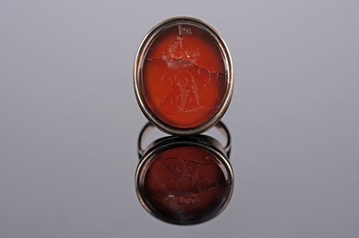 Lot 509 - A Georgian carnelian intaglio seal signet ring