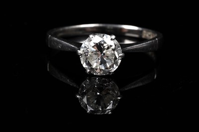 Lot 580 - A solitaire diamond ring