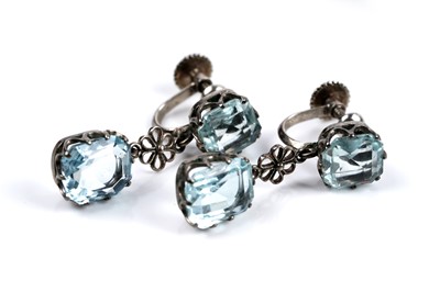 Lot 587 - A pair of aquamarine drop earrings