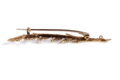 Lot 506 - A 15ct gold pearl dew-drop fern pattern brooch