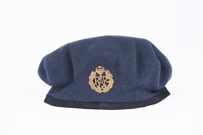 Lot 332 - ﻿﻿A selection of British military berets with badges; and an army officers peaked cap