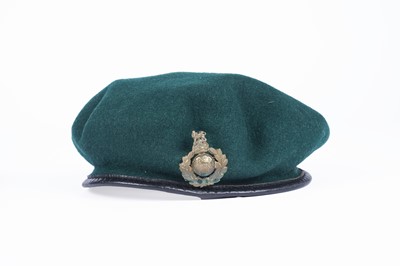 Lot 332 - ﻿﻿A selection of British military berets with badges; and an army officers peaked cap