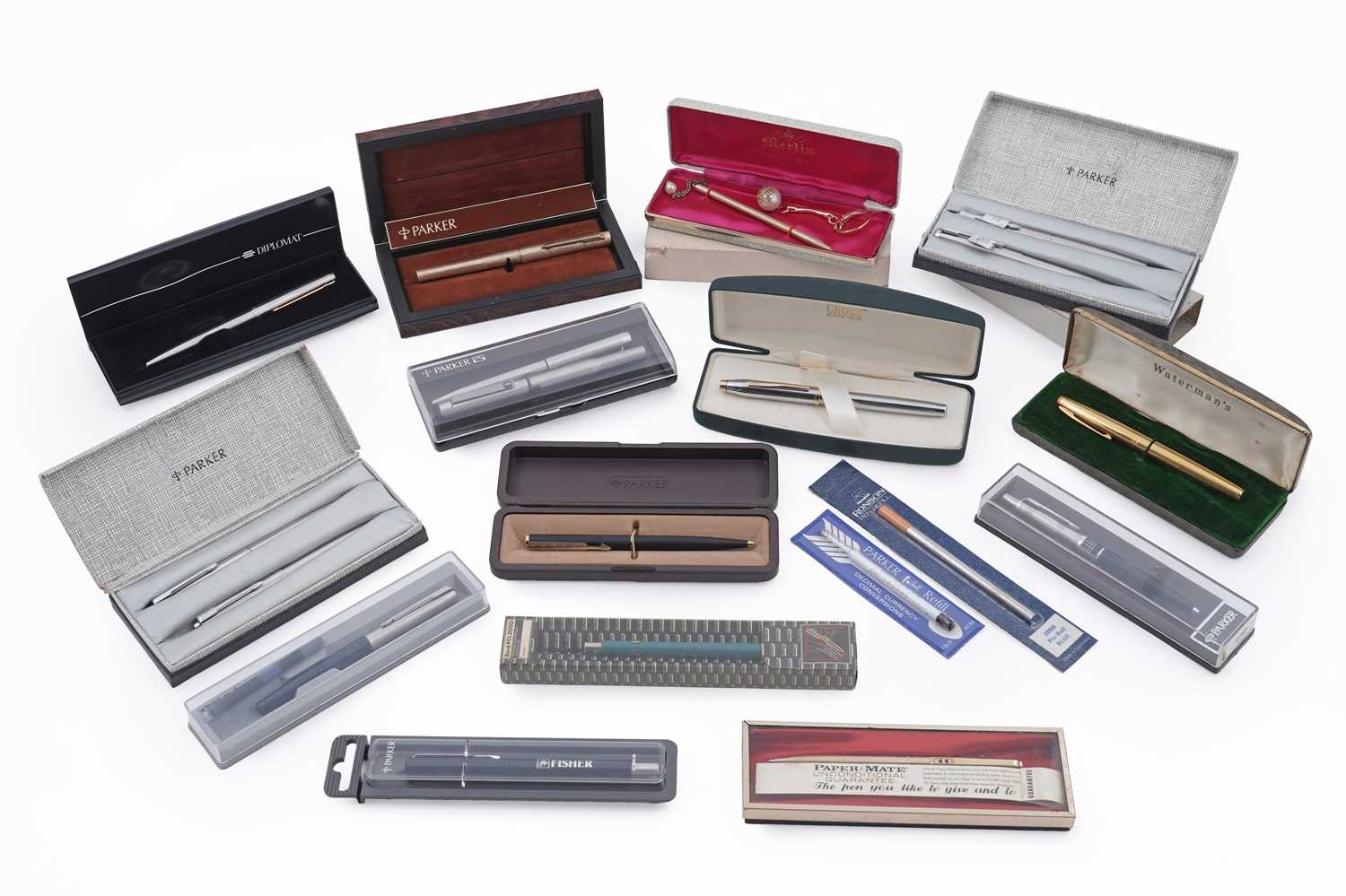 Lot 152 - A collection of fountain and ballpoint pens