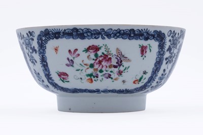 Lot 807 - Four Chinese bowls