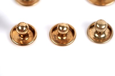 Lot 550 - Gold shirt studs and a guard chain
