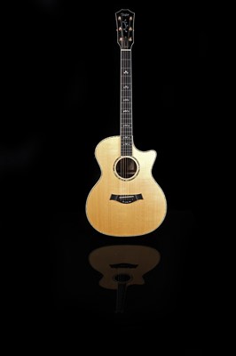 Lot 77 - A Taylor 914CE