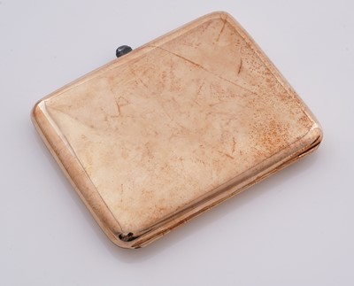 Lot 200 - A late 19th/early 20th Century continental gold cigarette case and matching vesta case