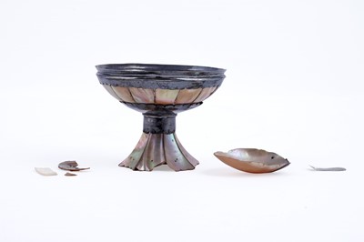 Lot 33 - A rare 17th Century Gujarat mother of pearl goblet
