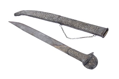Lot 116 - A 19th Century Ottoman yataghan short sword