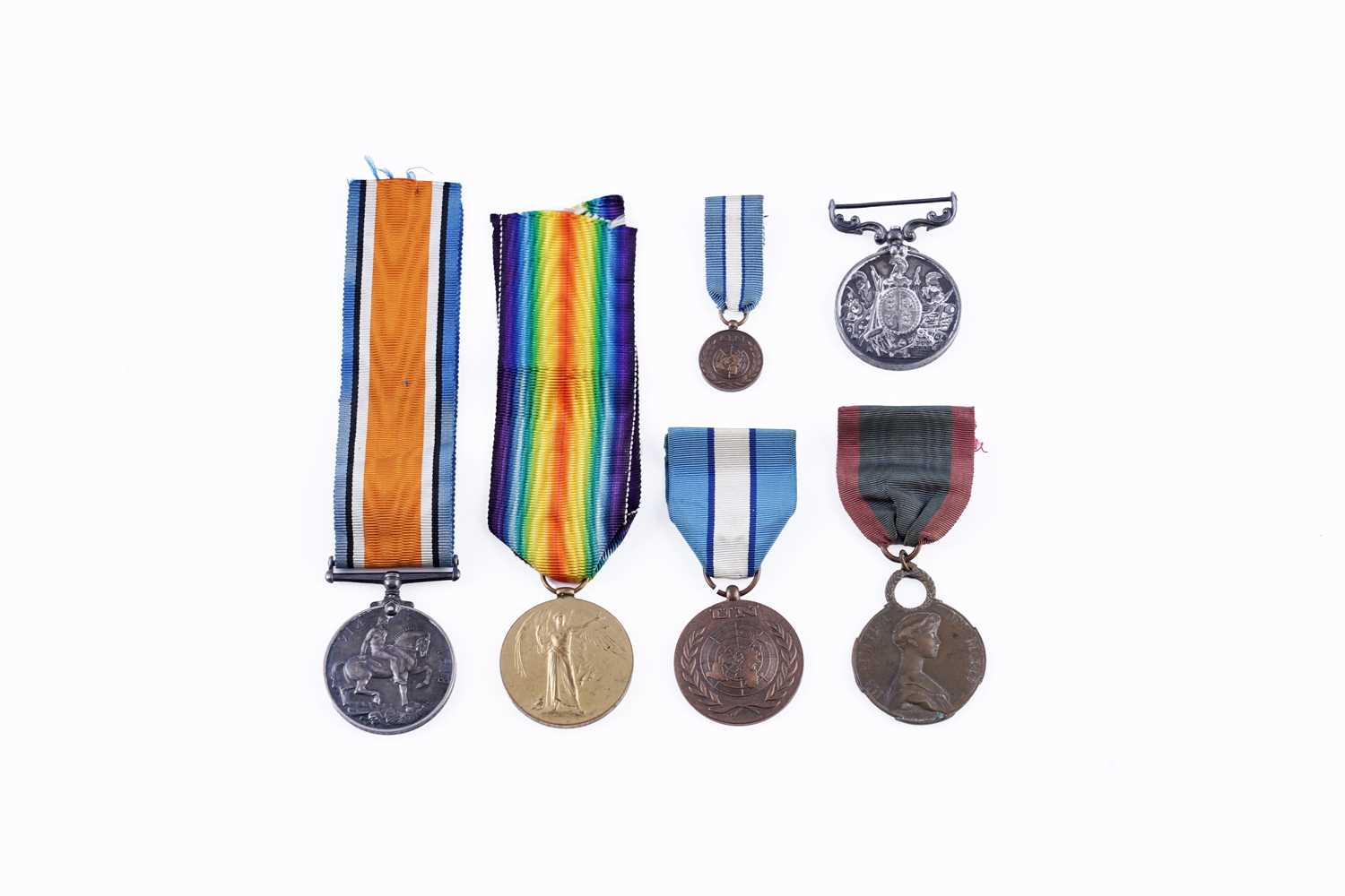 Lot 219 - WWI and other medals