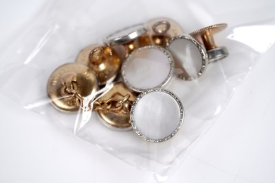 Lot 553 - Cufflinks and shirt studs