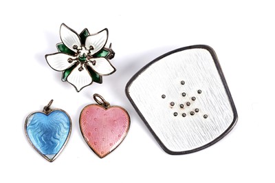 Lot 562 - Danish Modernist silver brooches and pendants