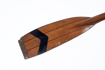 Lot 139 - A collection of three oars of varying lengths