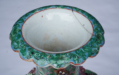 Lot 820 - A 19th Century Canton vase