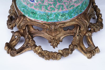 Lot 820 - A 19th Century Canton vase