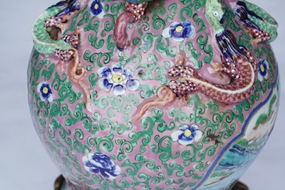 Lot 820 - A 19th Century Canton vase