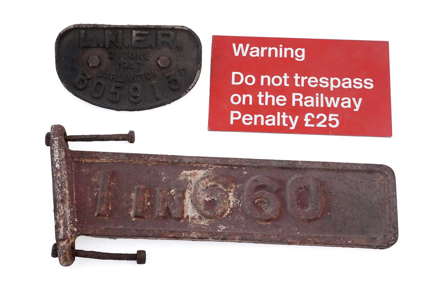 Lot 197 - Railway interest: a vintage cast iron gradient sign; and other items