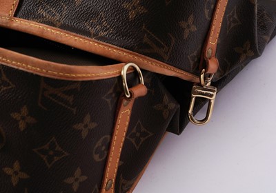 Lot 92 - A Louis Vuitton monogram canvas garment carrier