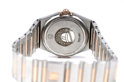 Lot 436 - Omega Constellation: a stainless steel, rose gold and diamond cased lady's wristwatch
