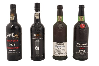 Lot 8 - Four bottles of port