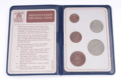 Lot 50 - A collection of Royal Mint coin sets