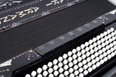 Lot 11 - A Bugari Armando Champion Cassotto 120 bass accordion