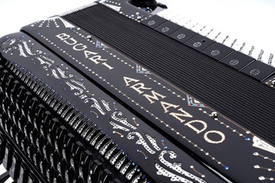 Lot 11 - A Bugari Armando Champion Cassotto 120 bass accordion