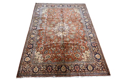 Lot 981 - A Persian hand-knotted Sarough carpet