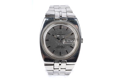 Lot 424 - Omega Constellation: a stainless steel cased automatic chronometer wristwatch