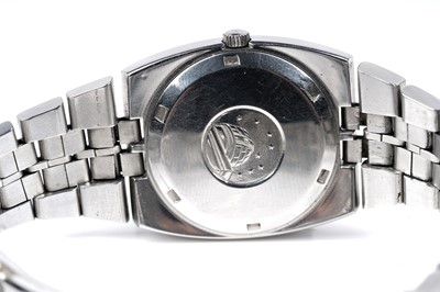 Lot 424 - Omega Constellation: a stainless steel cased automatic chronometer wristwatch
