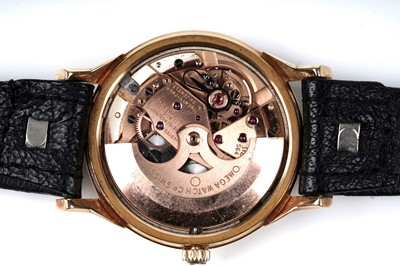 Lot 425 - Omega Constellation: an 18ct yellow gold cased automatic chronometer wristwatch