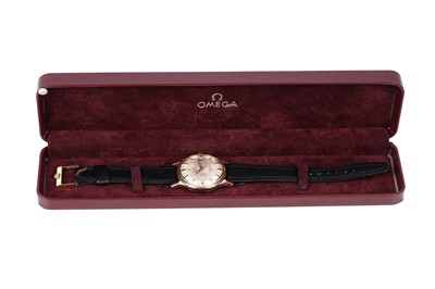 Lot 425 - Omega Constellation: an 18ct yellow gold cased automatic chronometer wristwatch