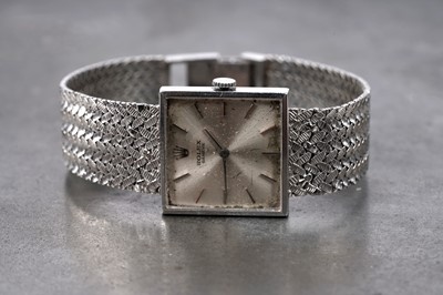 Lot 407 - Rolex: an 18ct white gold cased manual wind lady's wristwatch