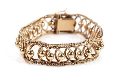 Lot 116 - A 1970's Postmodernist style 18ct gold bracelet
